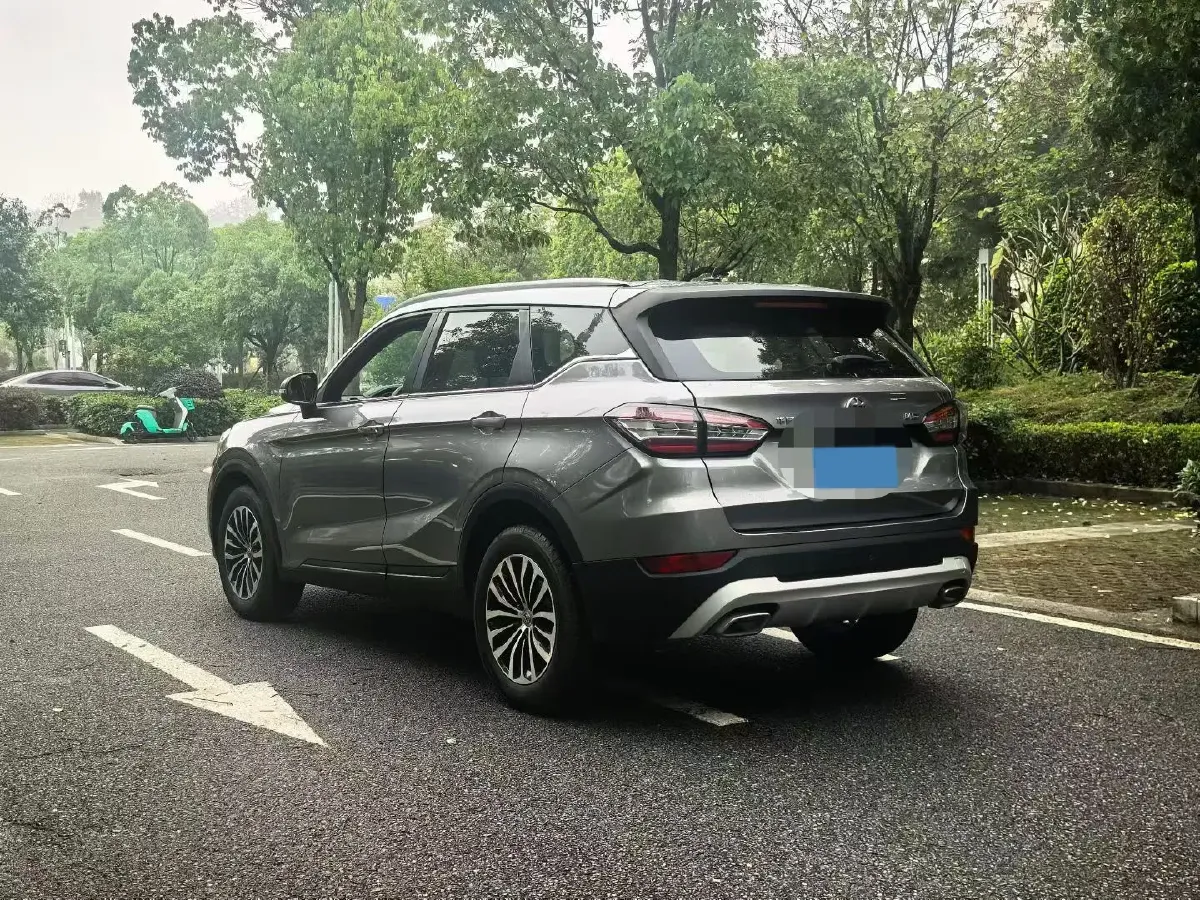 2018 Brilliance Auto V6 1.5T 150HP L4 6MT,autocango,china used car exporter,china ev exporter,chinese used car exporter,chinese used ev exporter