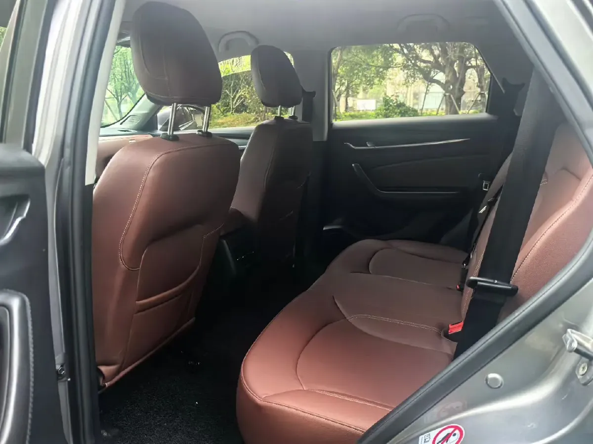 2018 Brilliance Auto V6 1.5T 150HP L4 6MT,autocango,china used car exporter,china ev exporter,chinese used car exporter,chinese used ev exporter