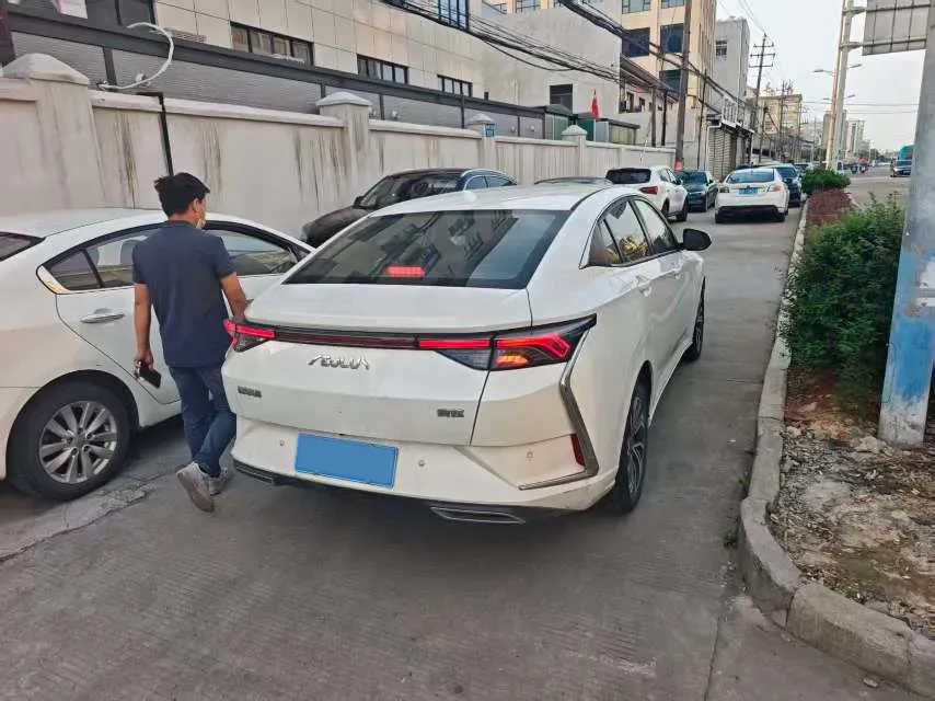 2021 DongFeng Aeolus YiXuan 1.5T 150HP L4 6DCT,autocango,china used car exporter,china ev exporter,chinese used car exporter,chinese used ev exporter