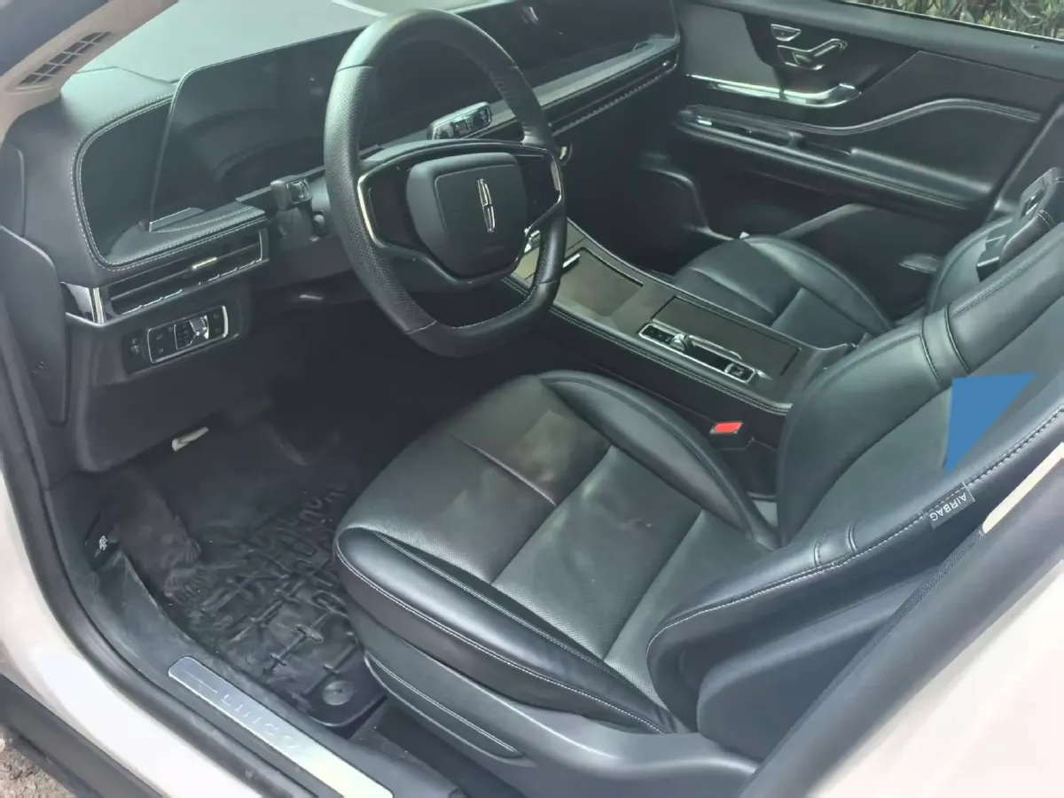 2023 Lincoln Corsair 2.0T 261HP L4 8AT,autocango,china used car exporter,china ev exporter,chinese used car exporter,chinese used ev exporter