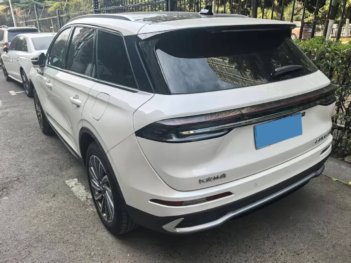 2023 Lincoln Corsair 2.0T 261HP L4 8AT,autocango,china used car exporter,china ev exporter,chinese used car exporter,chinese used ev exporter
