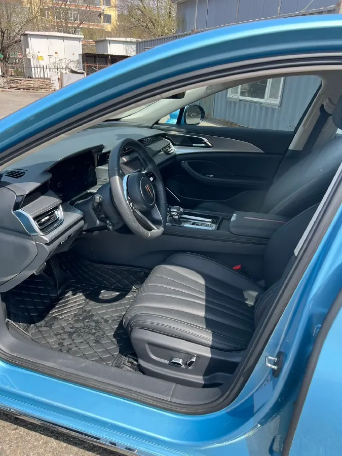 2023 HongQi H5 2.0T 224HP L4 8AT,autocango,china used car exporter,china ev exporter,chinese used car exporter,chinese used ev exporter