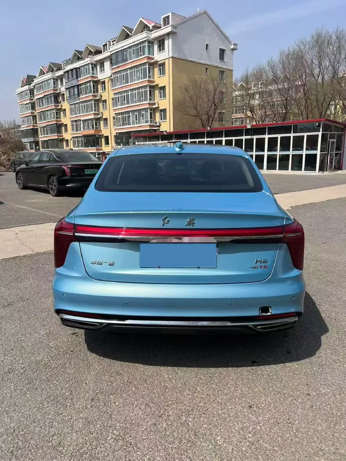 2023 HongQi H5 2.0T 224HP L4 8AT,autocango,china used car exporter,china ev exporter,chinese used car exporter,chinese used ev exporter