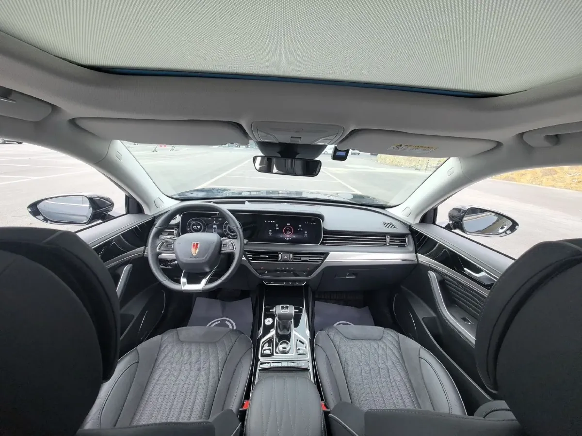 2022 HongQi HS5 2.0T 224HP L4 6AT,autocango,china used car exporter,china ev exporter,chinese used car exporter,chinese used ev exporter