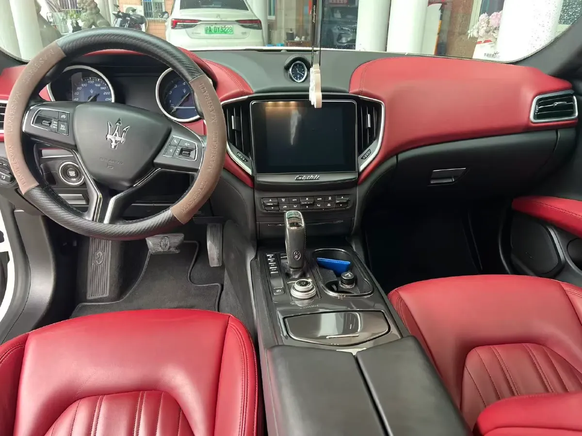 2018 Maserati Ghibli 3.0T 350HP V6 8AT,autocango,china used car exporter,china ev exporter,chinese used car exporter,chinese used ev exporter