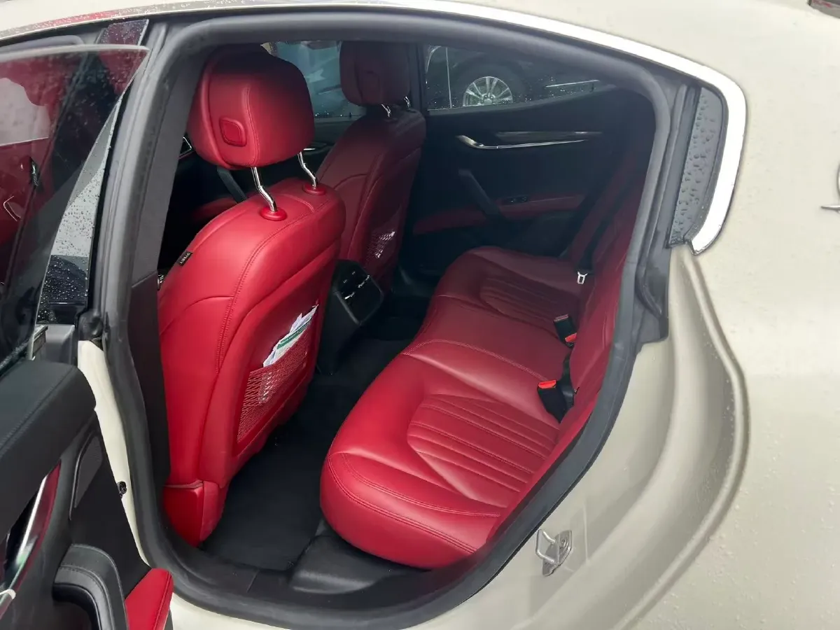 2018 Maserati Ghibli 3.0T 350HP V6 8AT,autocango,china used car exporter,china ev exporter,chinese used car exporter,chinese used ev exporter