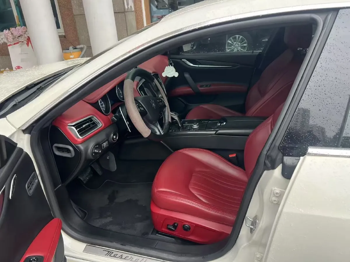 2018 Maserati Ghibli 3.0T 350HP V6 8AT,autocango,china used car exporter,china ev exporter,chinese used car exporter,chinese used ev exporter