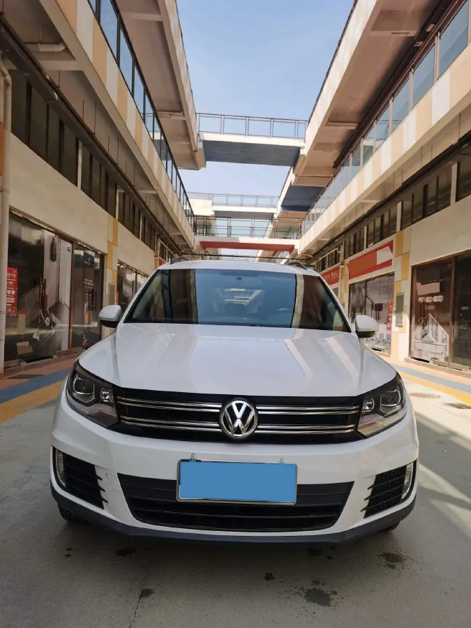 2016 Volkswagen Tiguan 1.8T 160HP L4 6AT,autocango,china used car exporter,china ev exporter,chinese used car exporter,chinese used ev exporter