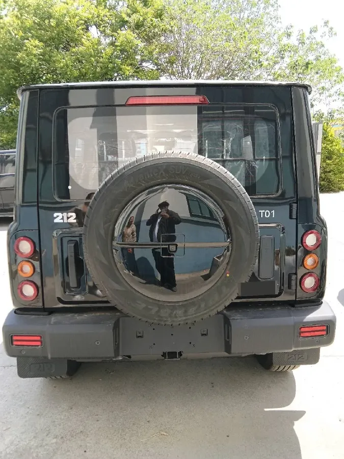 2025 212 212 T01 2.0T 252HP L4 8AT,autocango,china used car exporter,china ev exporter,chinese used car exporter,chinese used ev exporter