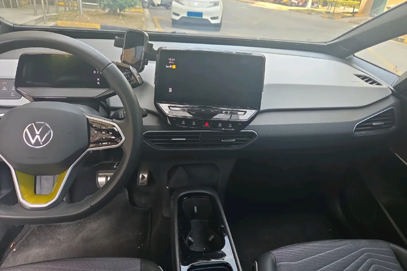 2023 Volkswagen ID.3 BEV 52.8KWH,autocango,china used car exporter,china ev exporter,chinese used car exporter,chinese used ev exporter