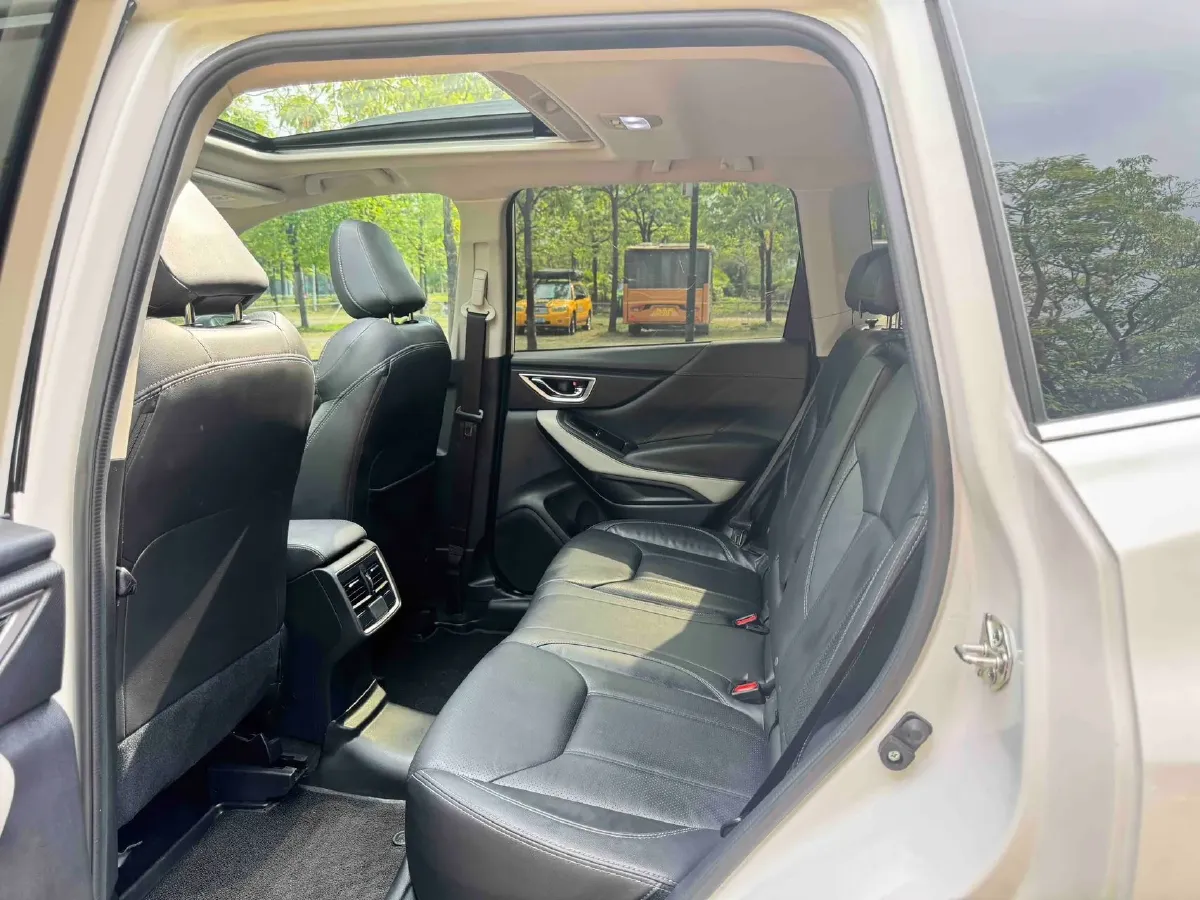 2022 Subaru Forester 2.0L 154HP H4 CVT,autocango,china used car exporter,china ev exporter,chinese used car exporter,chinese used ev exporter