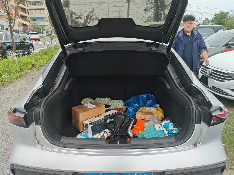 2022 ChangAn UNI-V 1.5T 188HP L4 7DCT,autocango,china used car exporter,china ev exporter,chinese used car exporter,chinese used ev exporter