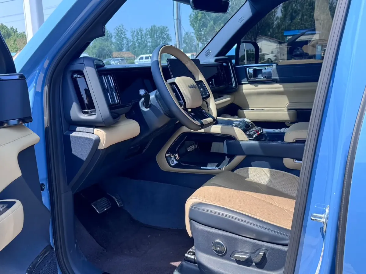 2023 FangChengBao Bao 5 1.5T 194HP L4 E-CVT PHEV 31.8KWH,autocango,china used car exporter,china ev exporter,chinese used car exporter,chinese used ev exporter