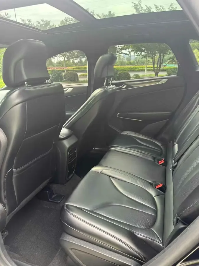 2020 Lincoln Corsair 2.0T 245HP L4 8AT,autocango,china used car exporter,china ev exporter,chinese used car exporter,chinese used ev exporter