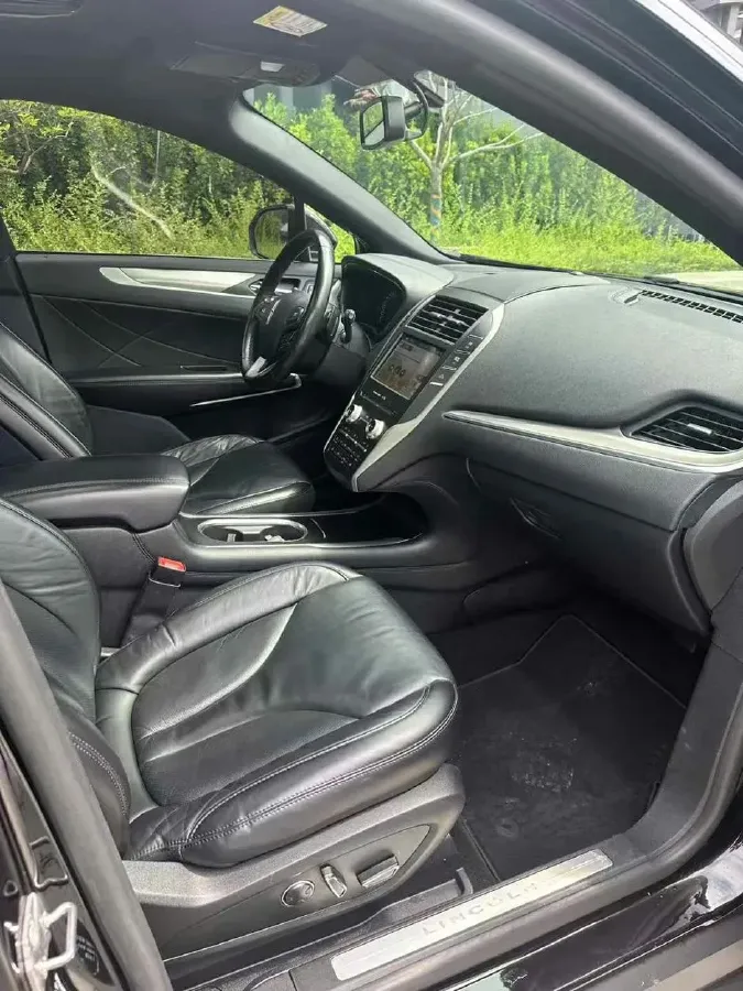 2020 Lincoln Corsair 2.0T 245HP L4 8AT,autocango,china used car exporter,china ev exporter,chinese used car exporter,chinese used ev exporter