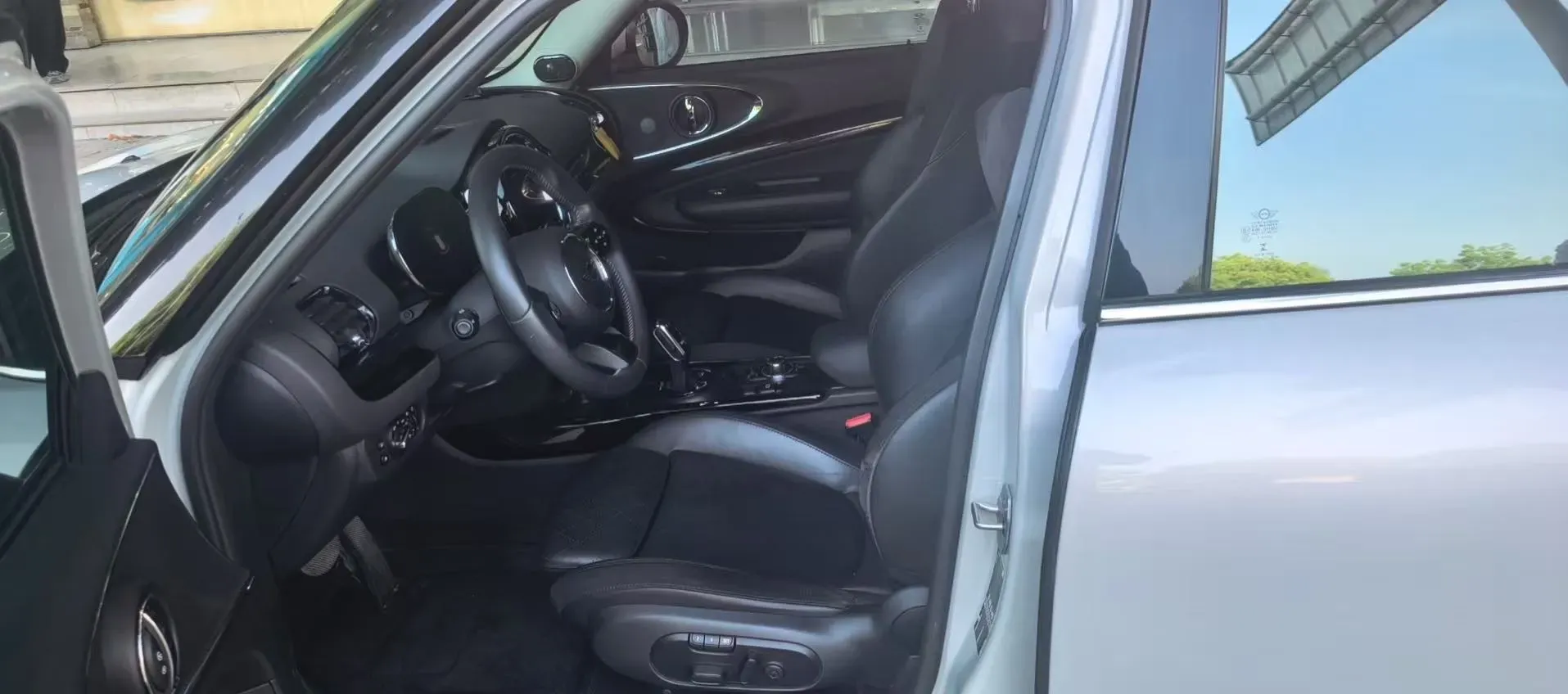 2023 MINI CLUBMAN 2.0T 192HP L4 7DCT,autocango,china used car exporter,china ev exporter,chinese used car exporter,chinese used ev exporter