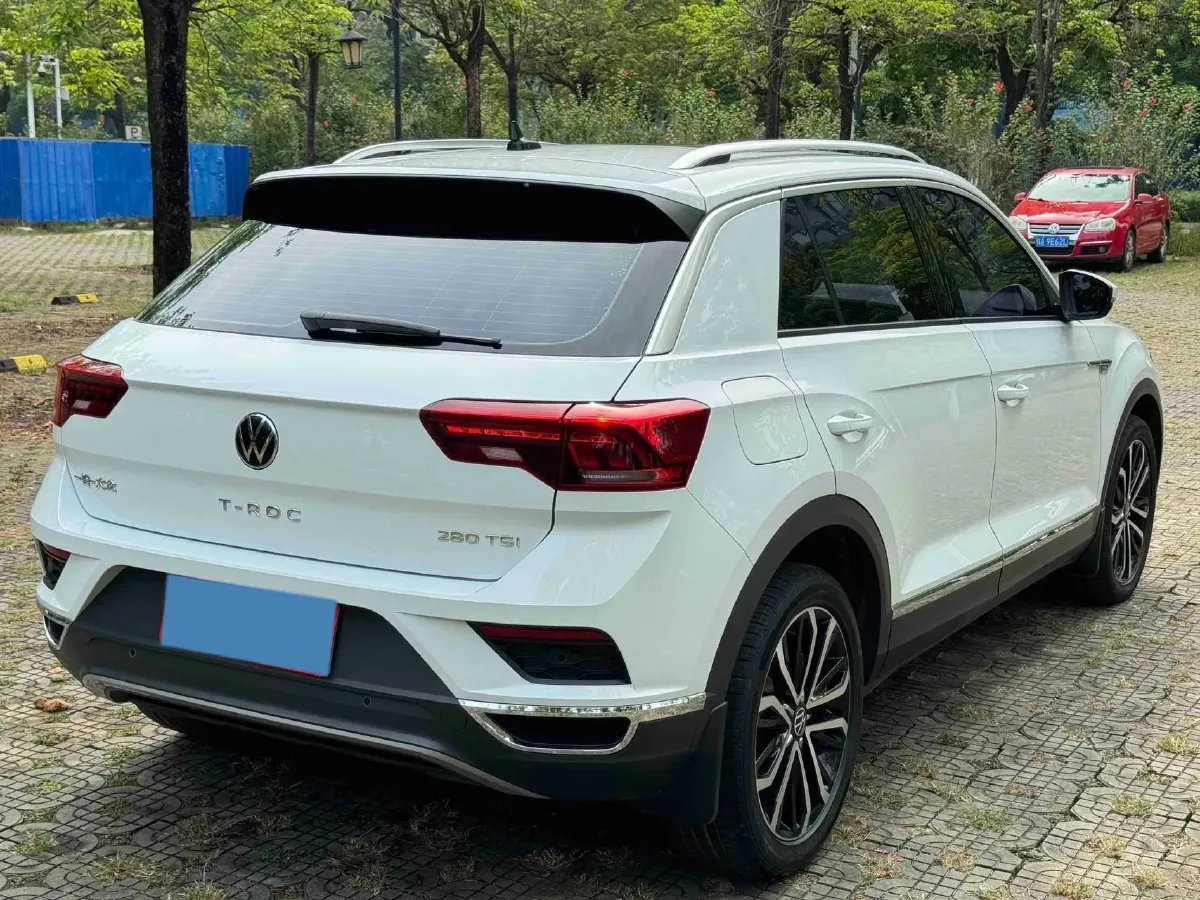 2022 Volkswagen T-Roc 1.4T 150HP L4 7DCT,autocango,china used car exporter,china ev exporter,chinese used car exporter,chinese used ev exporter
