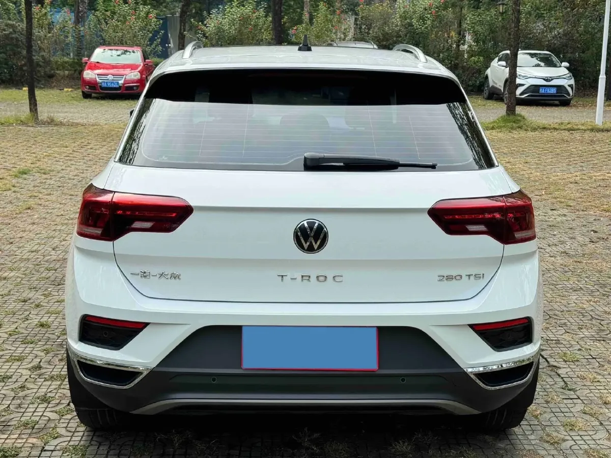 2022 Volkswagen T-Roc 1.4T 150HP L4 7DCT,autocango,china used car exporter,china ev exporter,chinese used car exporter,chinese used ev exporter
