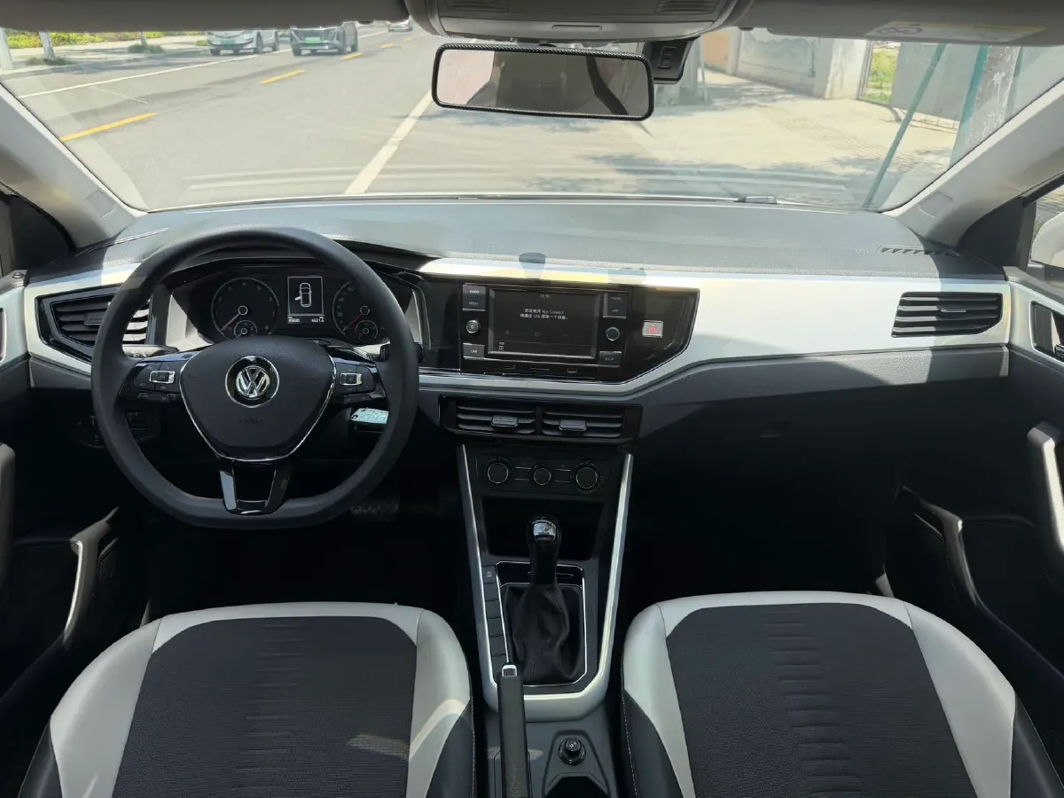 2019 Volkswagen Polo 1.5L 113HP L4 6AT,autocango,china used car exporter,china ev exporter,chinese used car exporter,chinese used ev exporter