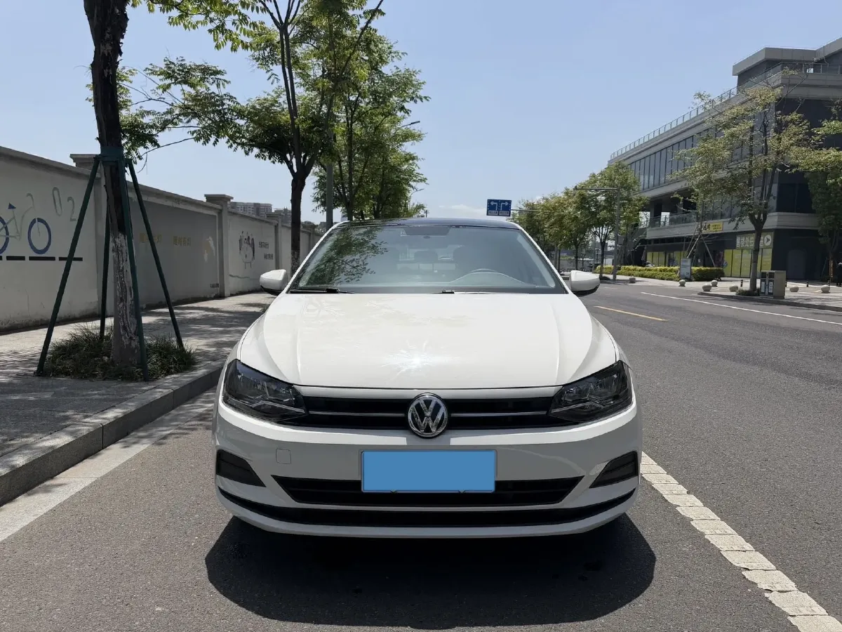 2019 Volkswagen Polo 1.5L 113HP L4 6AT,autocango,china used car exporter,china ev exporter,chinese used car exporter,chinese used ev exporter