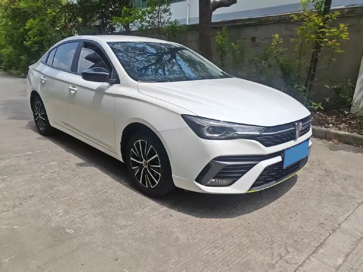 2021 Roewe i5 1.5L 120HP L4 5MT,autocango,china used car exporter,china ev exporter,chinese used car exporter,chinese used ev exporter