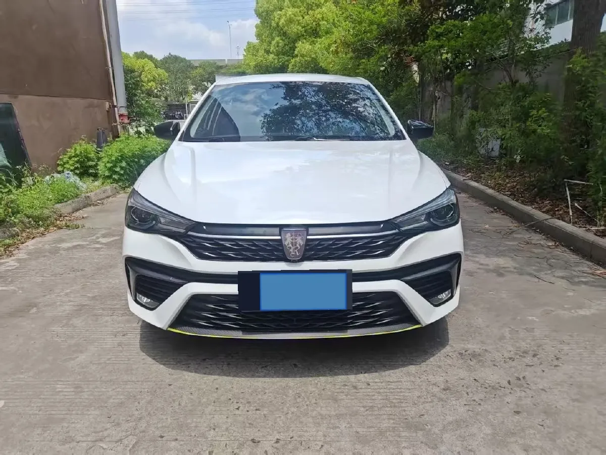 2021 Roewe i5 1.5L 120HP L4 5MT,autocango,china used car exporter,china ev exporter,chinese used car exporter,chinese used ev exporter