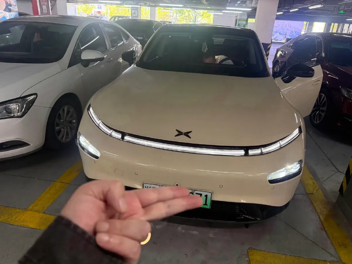 2020 Xpeng P7 BEV 70.8KWH,autocango,china used car exporter,china ev exporter,chinese used car exporter,chinese used ev exporter