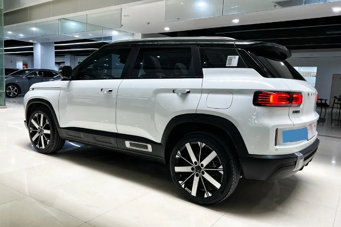 2023 Geely ICON 1.5T 181HP L4 7DCT,autocango,china used car exporter,china ev exporter,chinese used car exporter,chinese used ev exporter