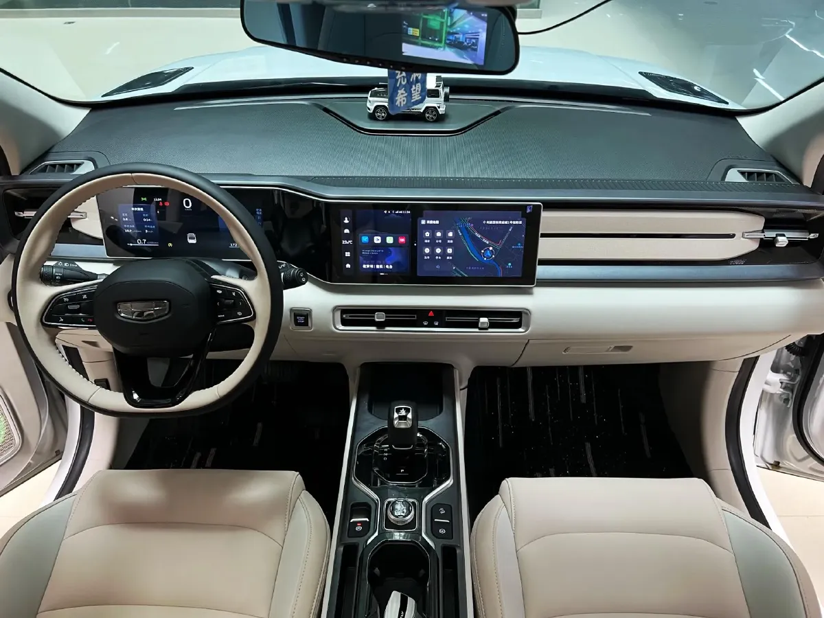 2023 Geely ICON 1.5T 181HP L4 7DCT,autocango,china used car exporter,china ev exporter,chinese used car exporter,chinese used ev exporter