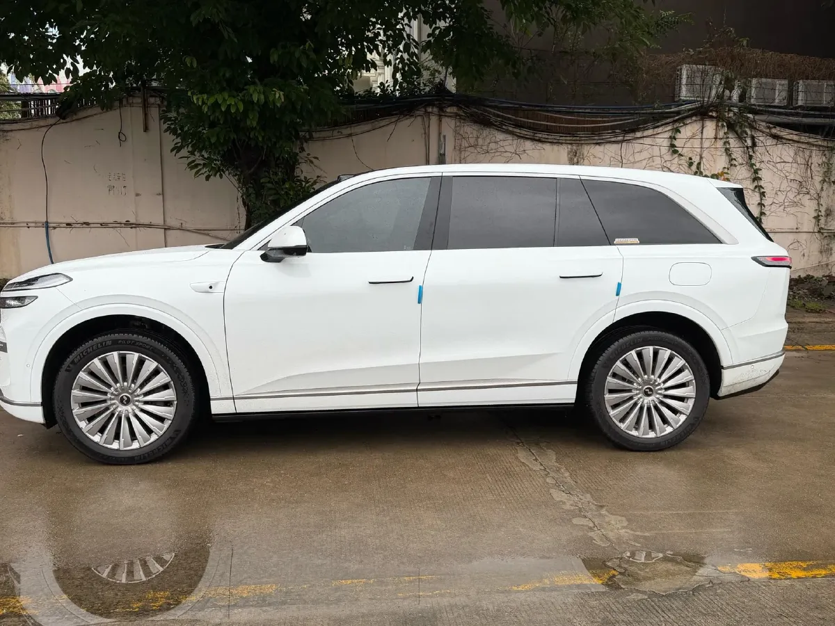 2025 ONVO L90 BEV,autocango,china used car exporter,china ev exporter,chinese used car exporter,chinese used ev exporter