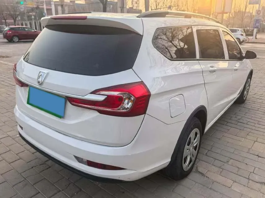 2017 BaoJun 310W 1.5L 112HP L4 6MT,autocango,china used car exporter,china ev exporter,chinese used car exporter,chinese used ev exporter