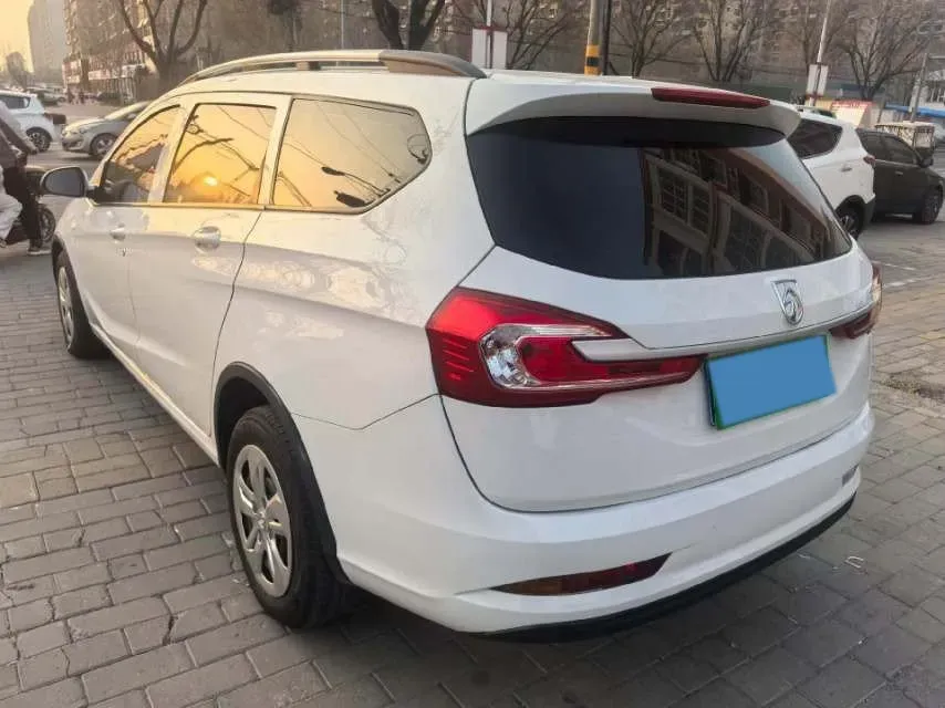 2017 BaoJun 310W 1.5L 112HP L4 6MT,autocango,china used car exporter,china ev exporter,chinese used car exporter,chinese used ev exporter