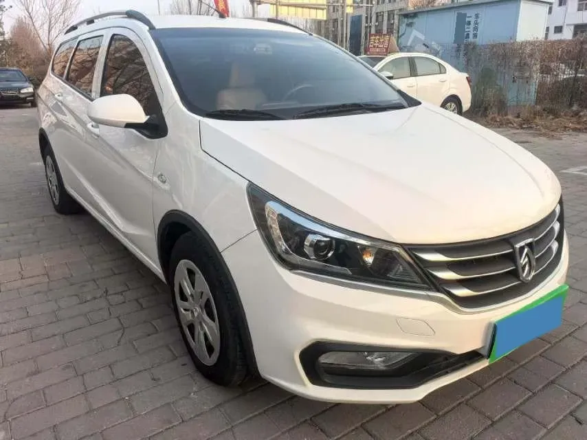 2017 BaoJun 310W 1.5L 112HP L4 6MT,autocango,china used car exporter,china ev exporter,chinese used car exporter,chinese used ev exporter