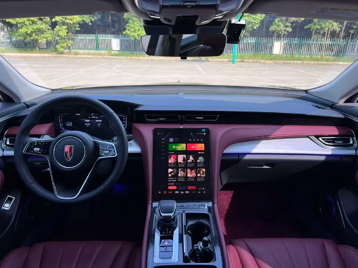 2024 HongQi H5 1.5T 169HP L4 7DCT,autocango,china used car exporter,china ev exporter,chinese used car exporter,chinese used ev exporter