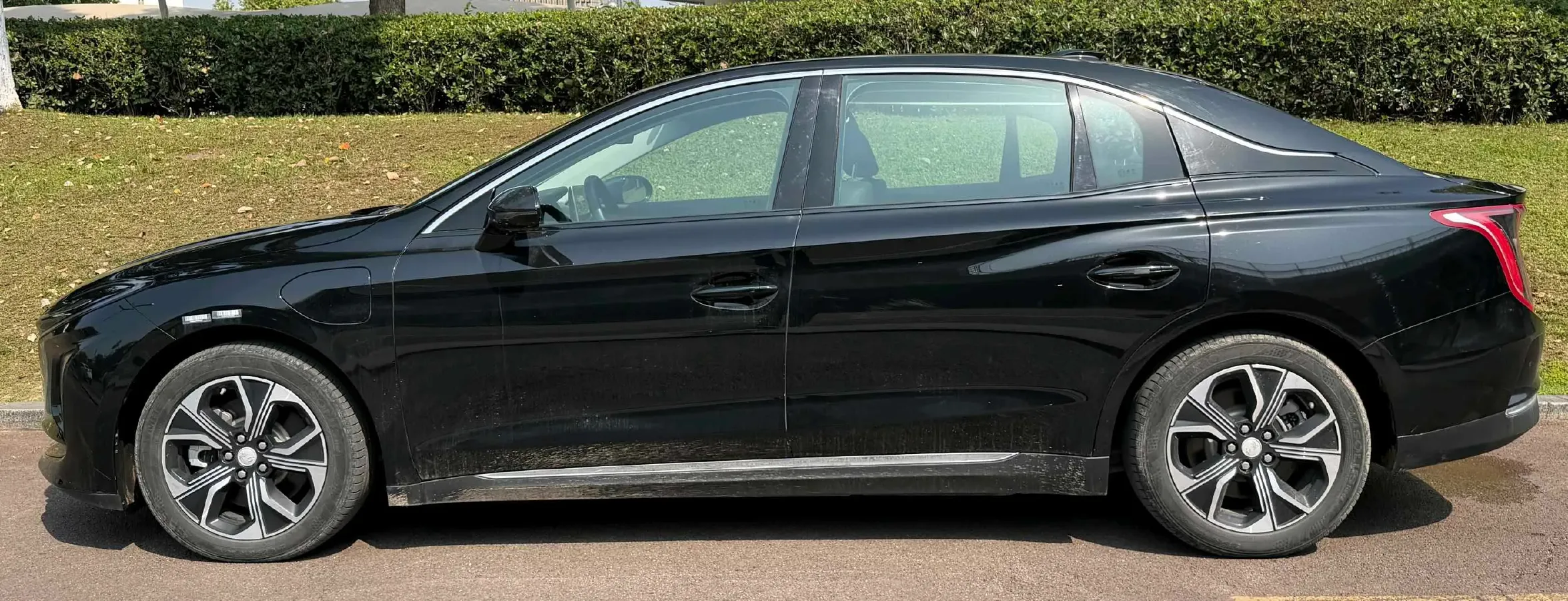 2021 HongQi E-QM5 BEV 54KWH,autocango,china used car exporter,china ev exporter,chinese used car exporter,chinese used ev exporter