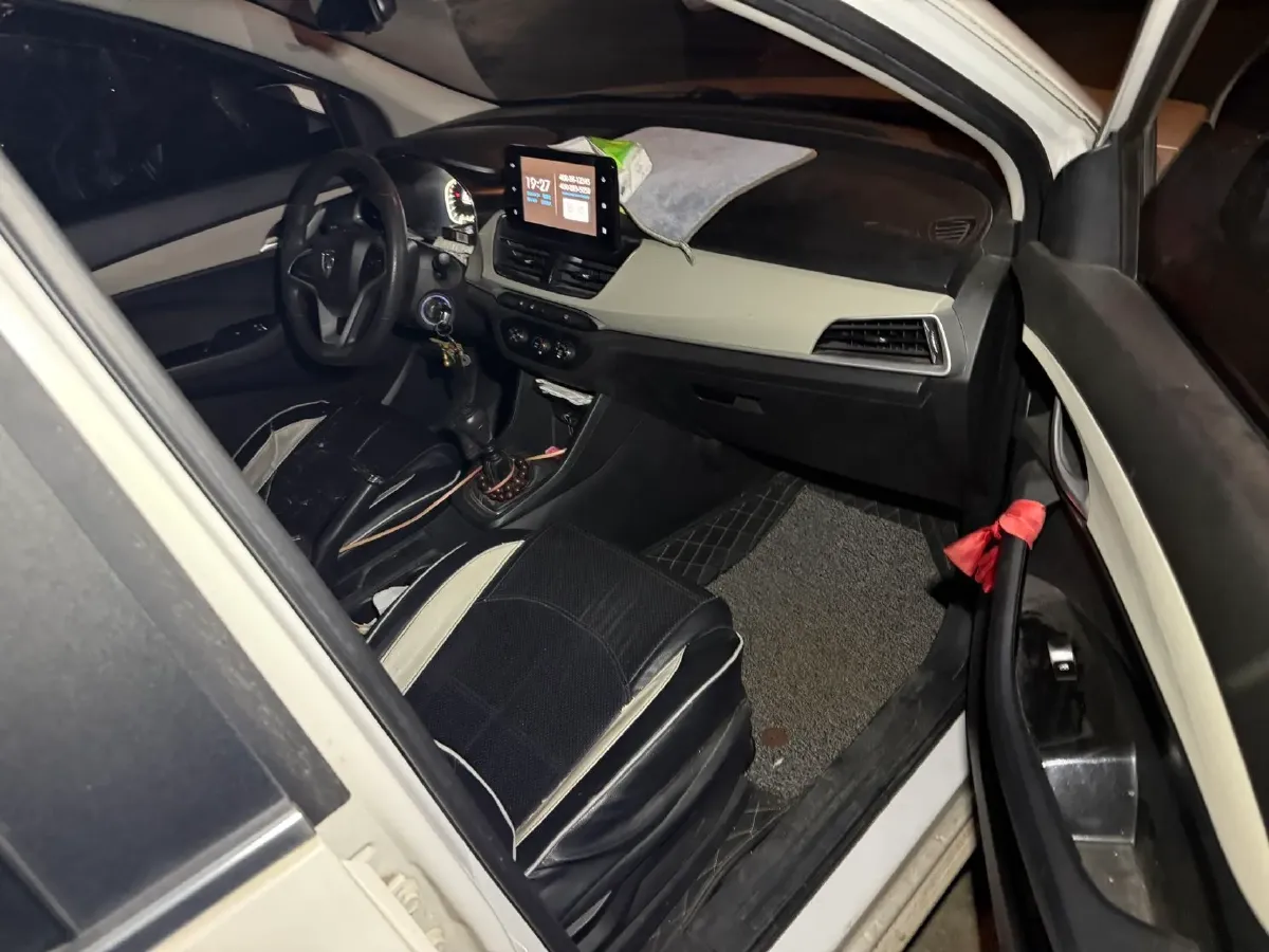 2021 BaoJun 360 1.5L 99HP L4 CVT,autocango,china used car exporter,china ev exporter,chinese used car exporter,chinese used ev exporter