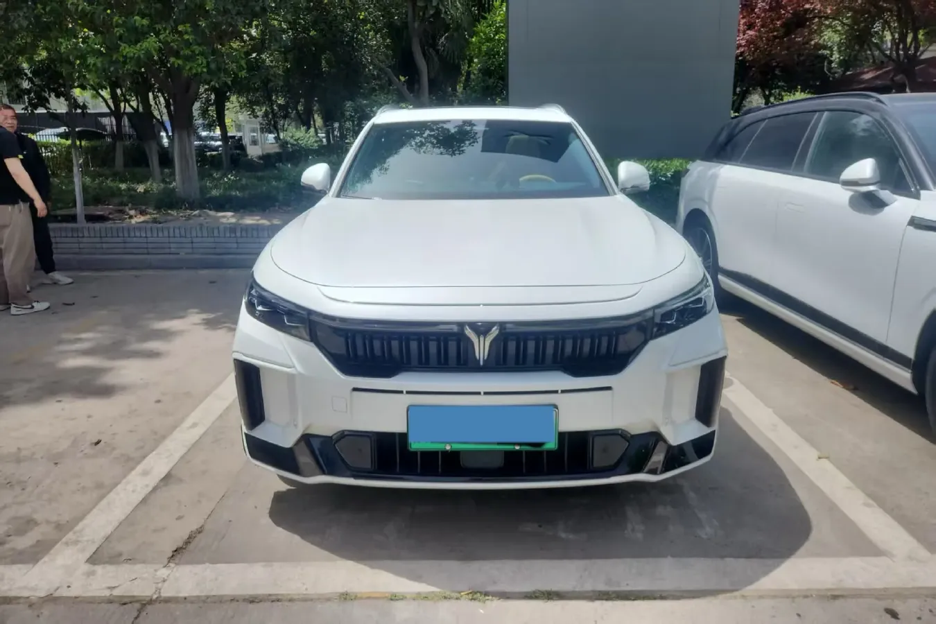 2024 Voyah FREE 1.5T 150HP L4 REEV 39.2KWH,autocango,china used car exporter,china ev exporter,chinese used car exporter,chinese used ev exporter