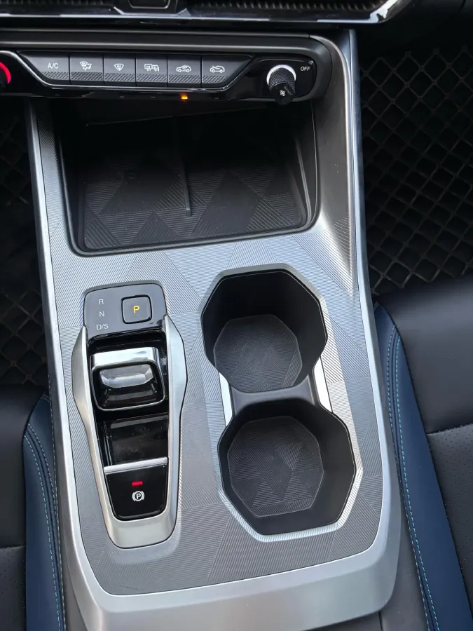 2023 GAC Trumpchi GS3 1.5T 177HP L4 7DCT,autocango,china used car exporter,china ev exporter,chinese used car exporter,chinese used ev exporter