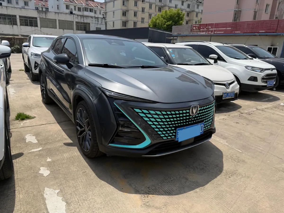 2022 ChangAn UNI-T 1.5T 188HP L4 7DCT,autocango,china used car exporter,china ev exporter,chinese used car exporter,chinese used ev exporter