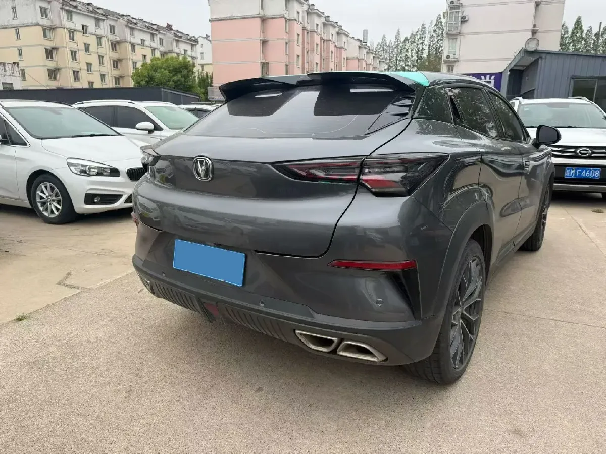 2022 ChangAn UNI-T 1.5T 188HP L4 7DCT,autocango,china used car exporter,china ev exporter,chinese used car exporter,chinese used ev exporter