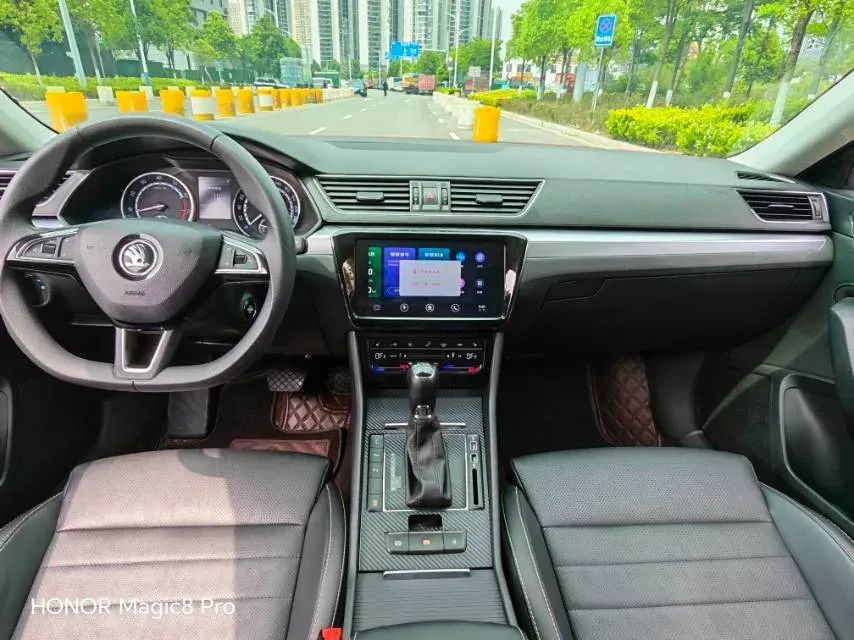 2021 Skoda Superb 1.4T 150HP L4 7DCT,autocango,china used car exporter,china ev exporter,chinese used car exporter,chinese used ev exporter
