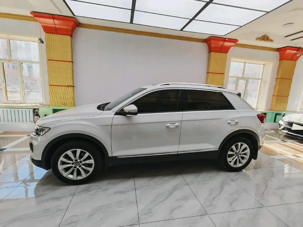 2021 Volkswagen T-Roc 1.4T 150HP L4 7DCT,autocango,china used car exporter,china ev exporter,chinese used car exporter,chinese used ev exporter