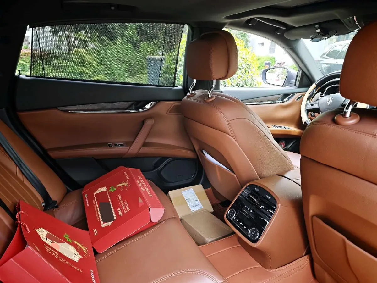 2018 Maserati Quattroporte 3.0T 350HP V6 8AT,autocango,china used car exporter,china ev exporter,chinese used car exporter,chinese used ev exporter