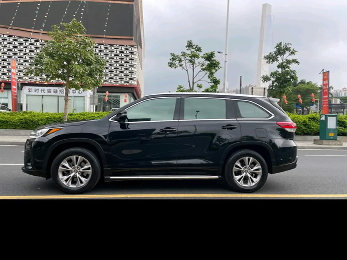 2018 Toyota Highlander 2.0T 220HP L4 6AT,autocango,china used car exporter,china ev exporter,chinese used car exporter,chinese used ev exporter