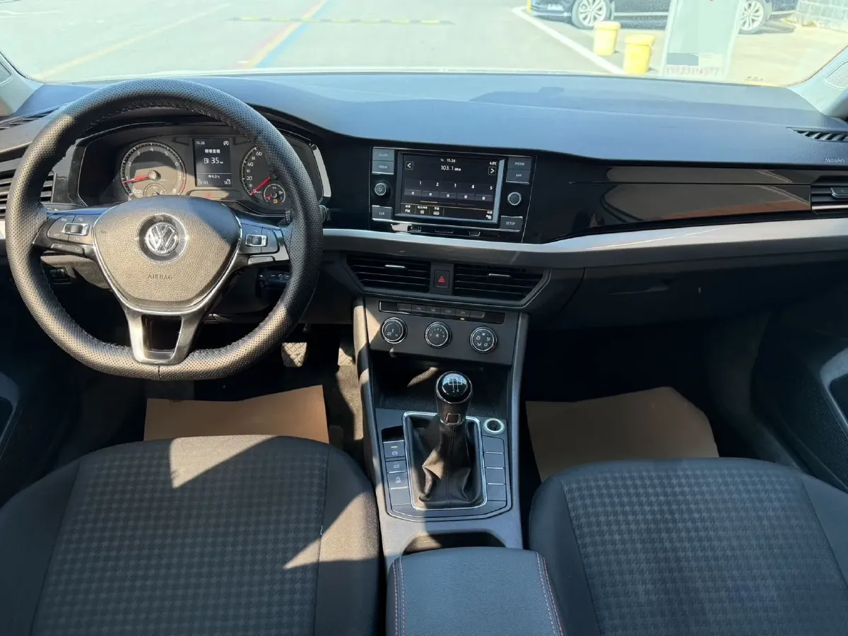 2019 MAXUS XinTu V80 2.5T 136HP L4 6MT,autocango,china used car exporter,china ev exporter,chinese used car exporter,chinese used ev exporter