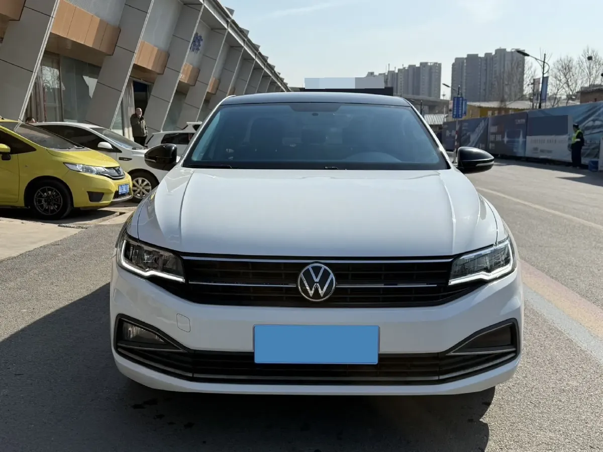 2019 MAXUS XinTu V80 2.5T 136HP L4 6MT,autocango,china used car exporter,china ev exporter,chinese used car exporter,chinese used ev exporter