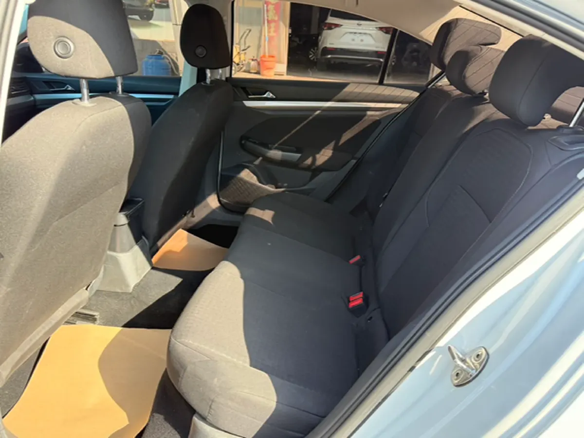 2019 MAXUS XinTu V80 2.5T 136HP L4 6MT,autocango,china used car exporter,china ev exporter,chinese used car exporter,chinese used ev exporter