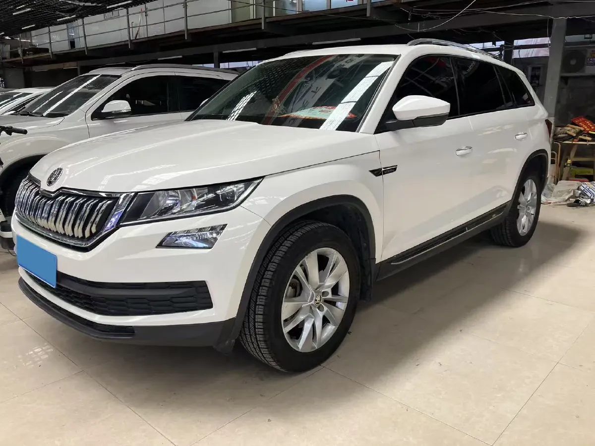 2018 Skoda Kodiak 2.0T 186HP L4 7DCT,autocango,china used car exporter,china ev exporter,chinese used car exporter,chinese used ev exporter