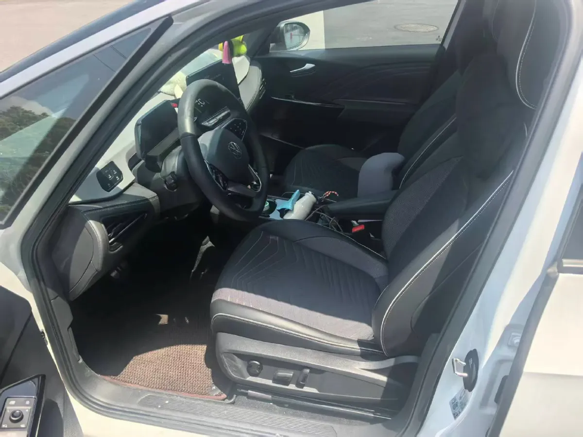 2024 Volkswagen ID.3 BEV 52.8KWH,autocango,china used car exporter,china ev exporter,chinese used car exporter,chinese used ev exporter