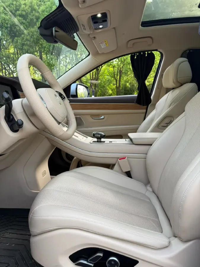 2024 AITO AITO M7 1.5T 152HP L4 REEV 40KWH,autocango,china used car exporter,china ev exporter,chinese used car exporter,chinese used ev exporter